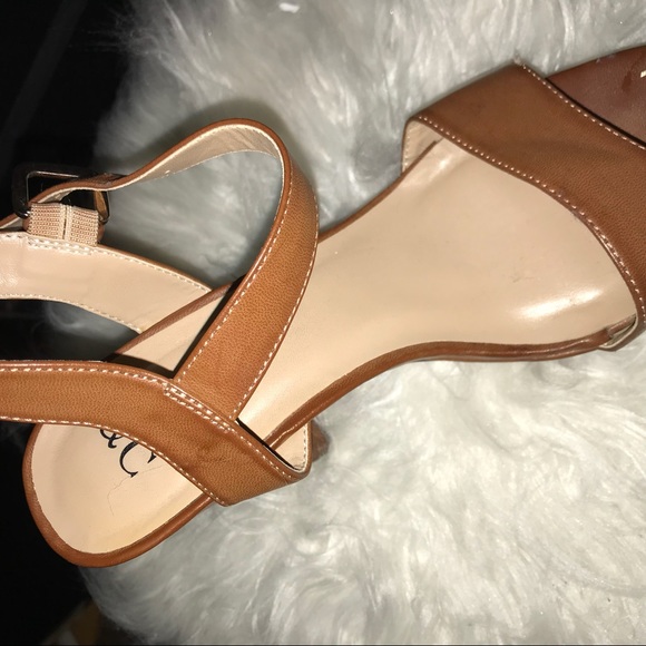 Brown NY&C Chunky Heels - Picture 3 of 5